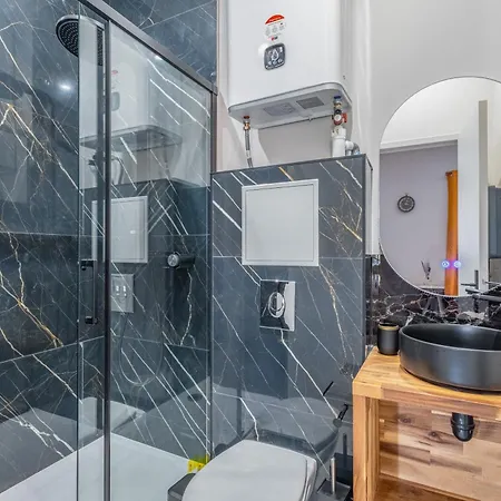 Apartment Vienne *